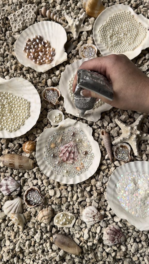 This DIY Mermaid Seashell Compact is the most fun beach craft that you can enjoy using all summer long.