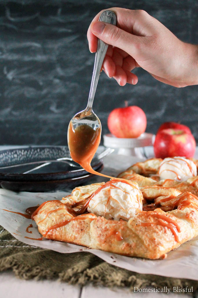This Easy Salted Caramel Apple Galette has all of the warm & delicious flavors of a classic apple pie but is quicker & easier to create!