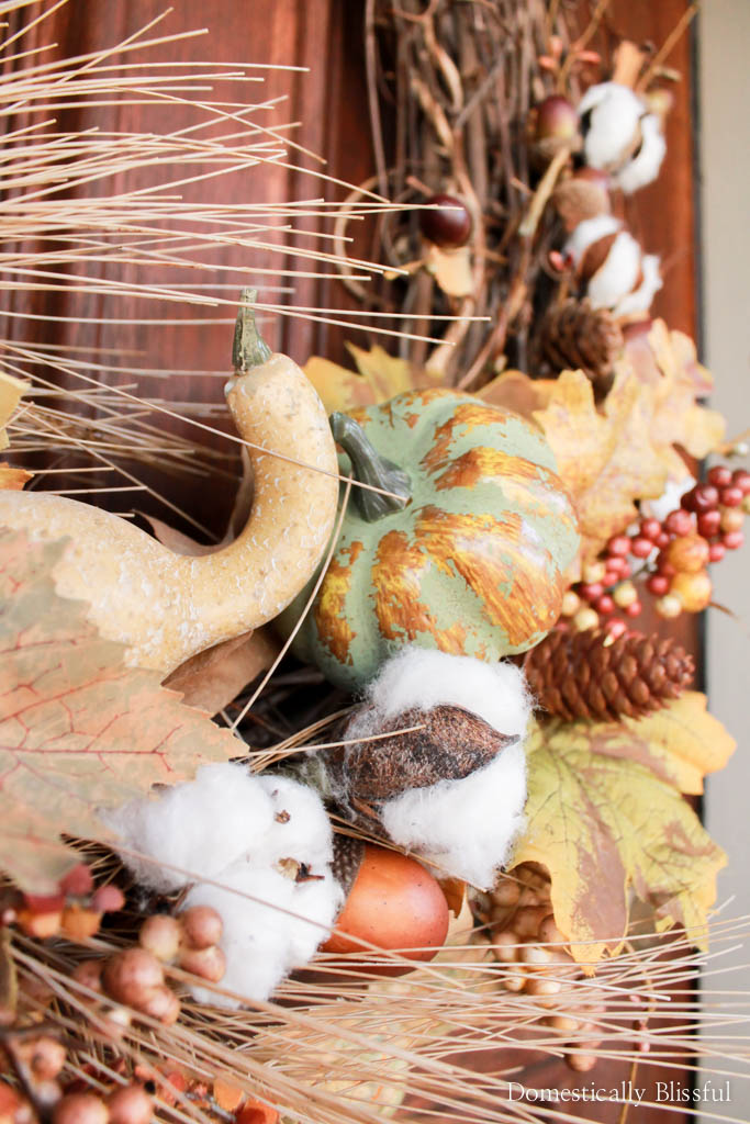 Create your own neutral fall wreath to decorate your home or office this season in under 10 minutes.