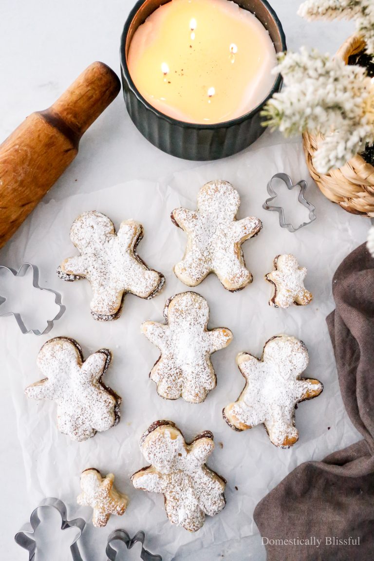 These Nutella Puff Pastry Gingerbread People are an easy sweet treat that’s perfect for Christmas brunch or dessert!