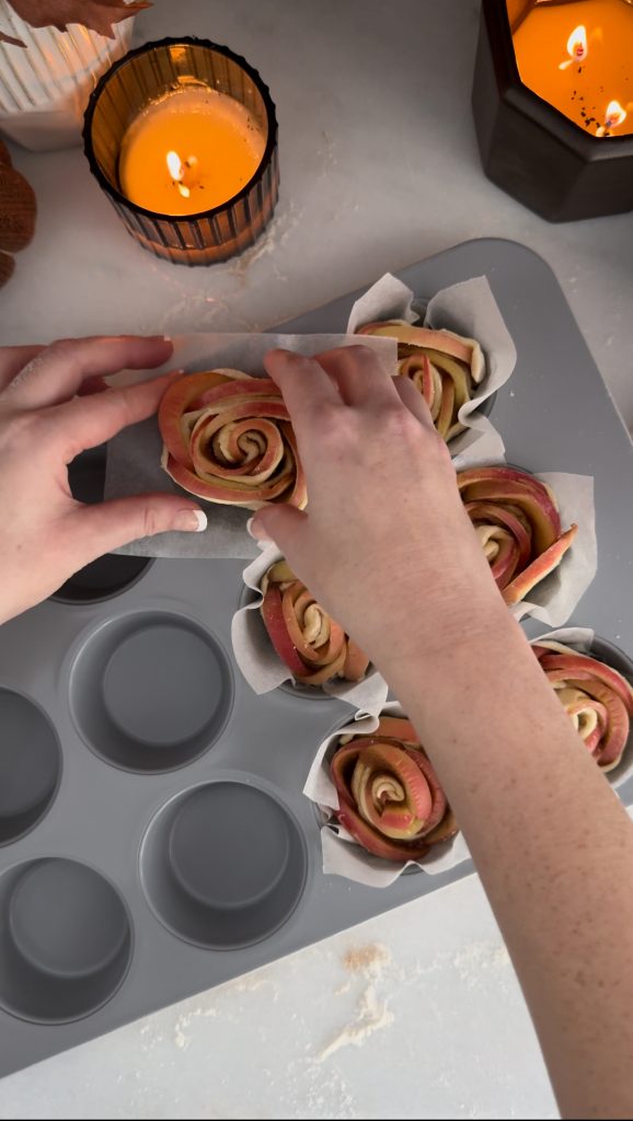 These Puff Pastry Apple Roses are a romantic and sweet fall treat that's perfect for Thanksgiving brunch or Friendsgiving dessert.