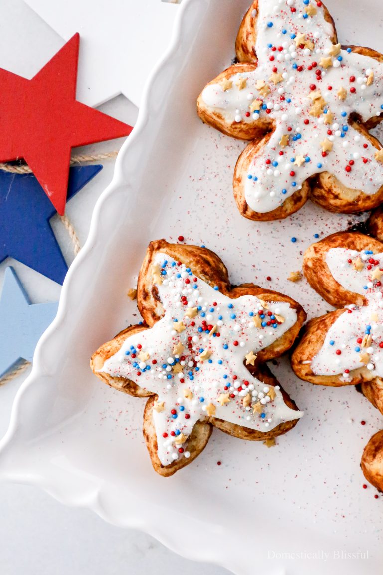 These Star Cinnamon Rolls are an easy way to turn store-bought cinnamon rolls into a fun family 4th of July tradition.