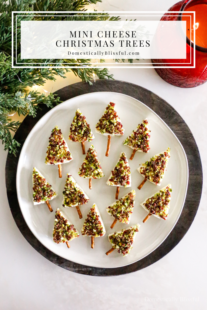 These Mini Cheese Christmas Trees can be made with only 4 ingredients, making it a super quick and easy Christmas appetizer for a holiday party.