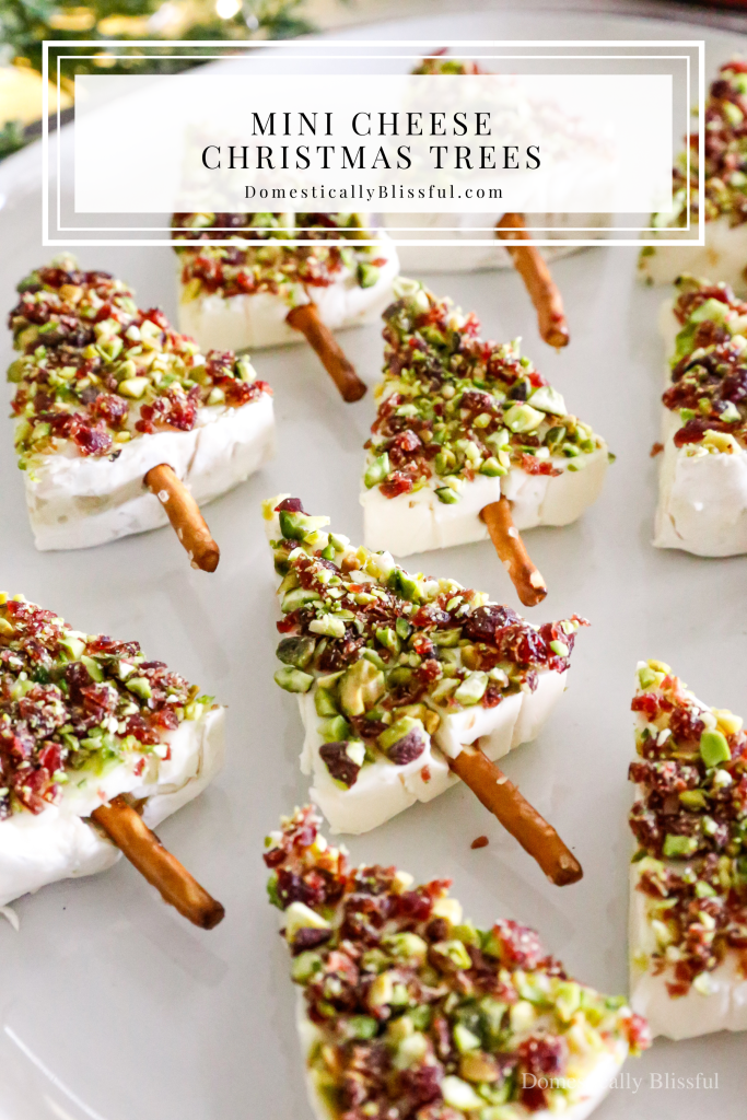 These Mini Cheese Christmas Trees can be made with only 4 ingredients, making it a super quick and easy Christmas appetizer for a holiday party.
